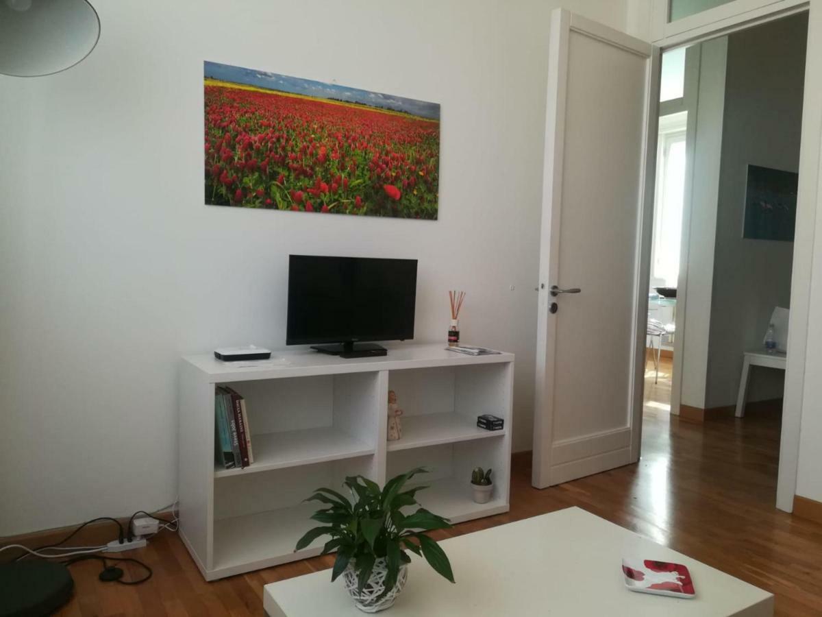 레체 La Casa Di Abbi 아파트 외부 사진